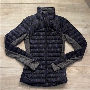 Women's LuLulemon Navy and Gray puffer Jacket